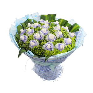 鲜花/你最珍贵 :白玫瑰21支
包 装:玫瑰2层独立包装，多层蓝色皱