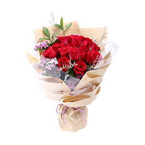 鲜花/宠爱:16枝新鲜精品红玫瑰，搭配相思梅、绿叶
祝 愿:做