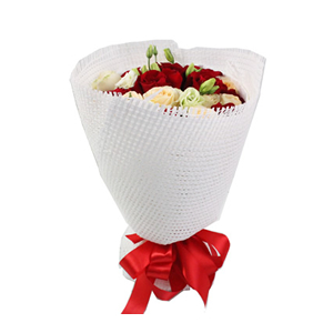 鲜花/浪漫天堂:9枝红玫瑰，9枝香槟玫瑰
包 装:白色网编圆形束扎