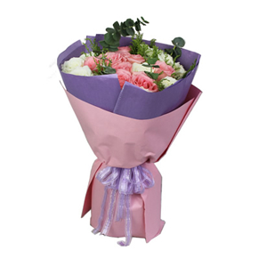 鲜花/守护你:9枝粉玫瑰，9枝白玫瑰
包 装:高档粉色、紫色包装