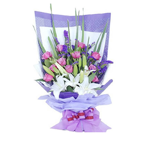 鲜花/迷恋:11枝紫玫瑰，2枝多头白香水百合 
包 装:白色丝