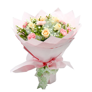 鲜花/蓝天下的思念:6枝香槟玫瑰，9枝粉色康乃馨
包 装:粉色皱纹纸圆
