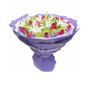 鲜花/遇到你:19枝红玫瑰独立包装
包 装:紫色棉纸、玻璃纸独立