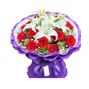 鲜花/等待幸福:12枝红玫瑰，3枝多头白色香水百合，
包 装:内层