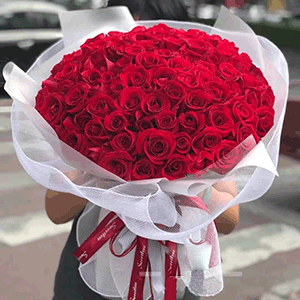 鲜花/老婆我爱你:66枝红玫瑰
花 语:我想一直的陪伴在你的左右，紧